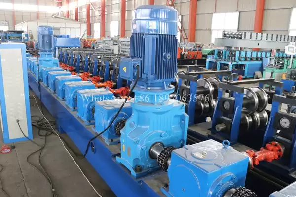 highway guardrail roll forming machine