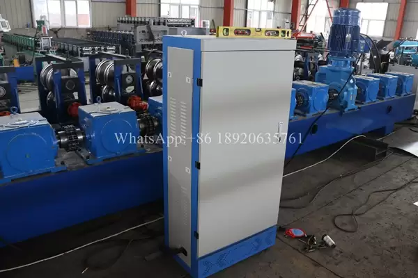 highway guardrail roll forming machine