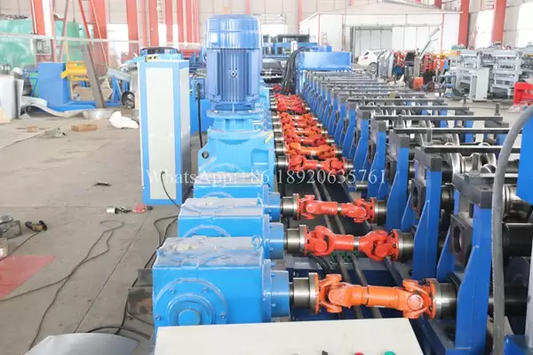 highway guardrail roll forming machine