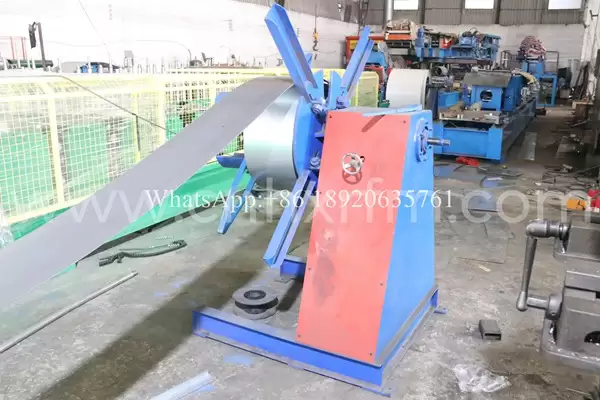 upright roll forming machine