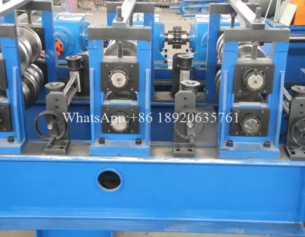 highway guardrail forming machine
