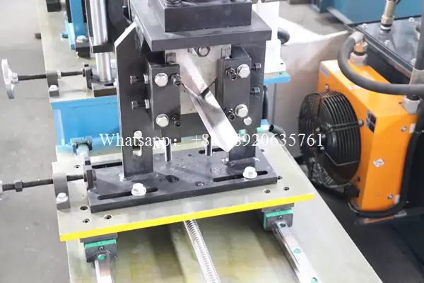 angle roll forming machine