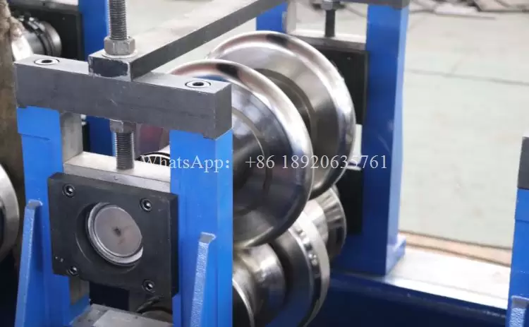 Two-wave Guardrail Roll Forming Machine Manufacturers