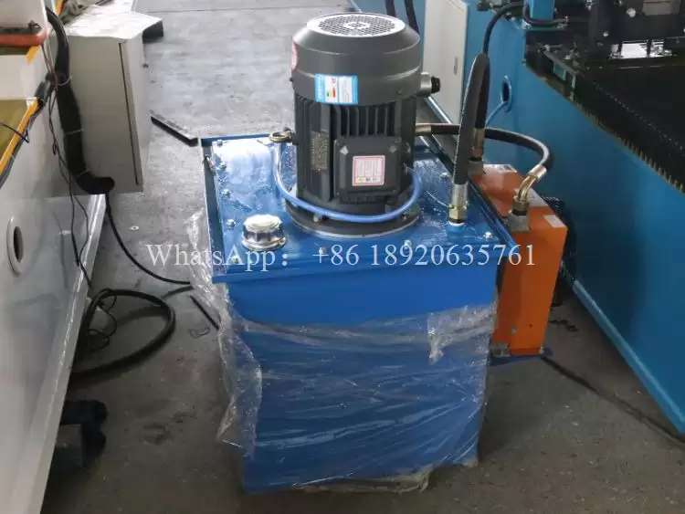 Equipo para Fabricar Montantes Metálicos Perfil Omega Equipo para Fabricar Montantes Metálicos Perfil Omega