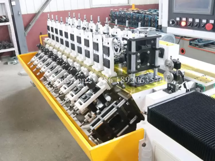 Máquina para Fabricar Quillas de Acero Ligero Cambio C/U/Omega Máquina para Fabricar Quillas de Acero Ligero Cambio C/U/Omega