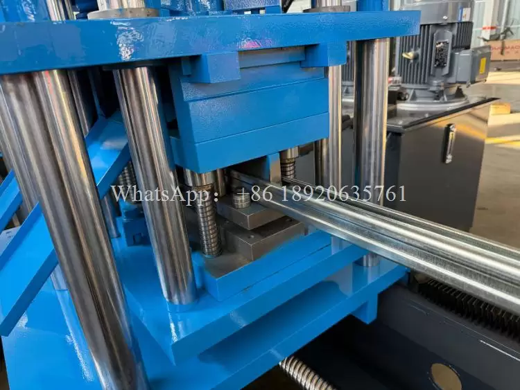 Automated Production Roll Forming Machine for Solar Structure Automated Production Roll Forming Machine for Solar Structure