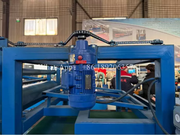 EPS Sandwich Panel Machine Roll Forming Line EPS Sandwich Panel Machine Roll Forming Line