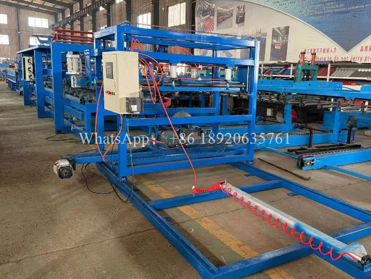EPS Sandwich Panel Roll Forming Machine Production Line EPS Sandwich Panel Roll Forming Machine Production Line