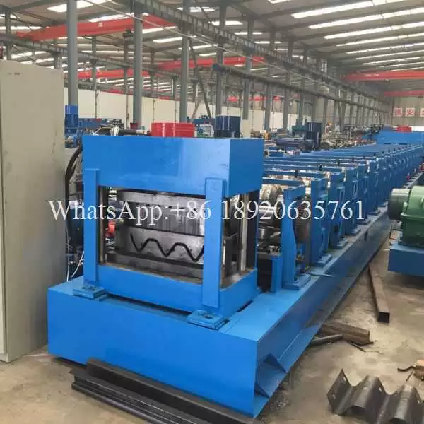 three waves highway guardrail roll forming machine