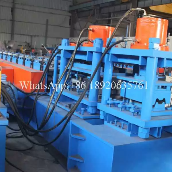 Professional highway guardrail forming machine