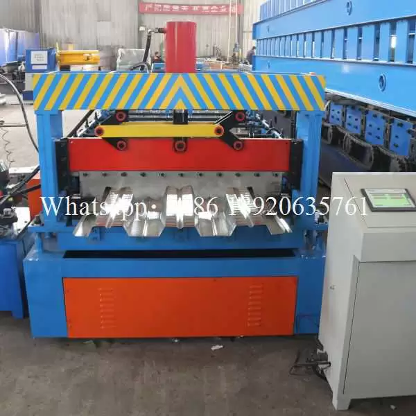 High-performance floor decking machine line