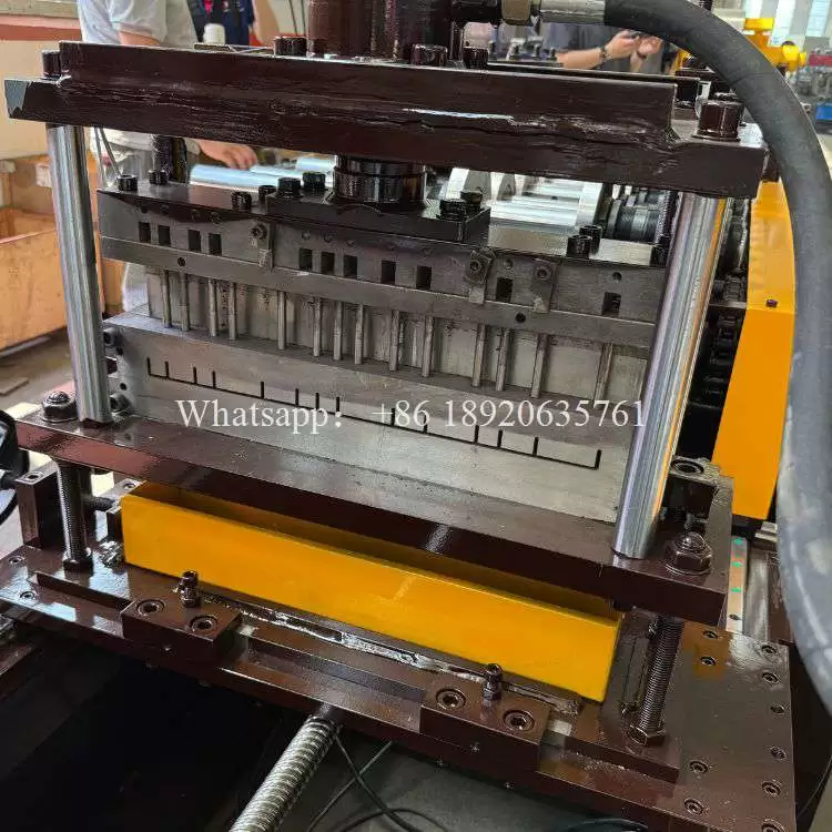 Cover Cable Tray Machine