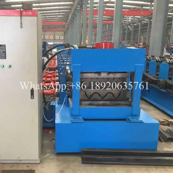 High Speed Three-wave Highway Guardrail Roll Forming Machine