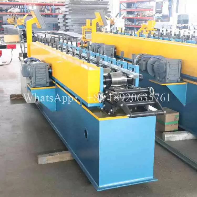 Máquina Perfiladora para Drywall Perfil Omega