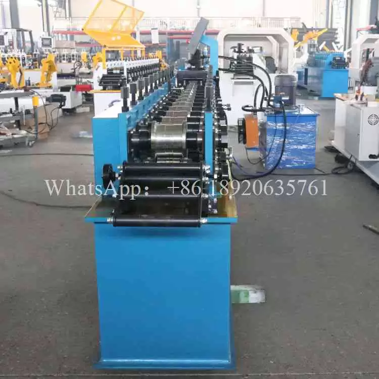 Equipo para Fabricar Montantes Metálicos Perfil Omega